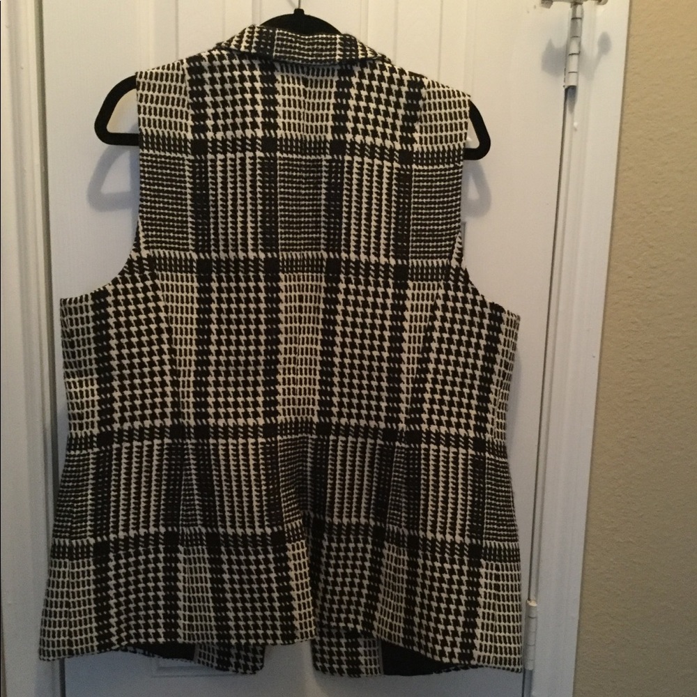 Vest that can be worn casual or dressy.